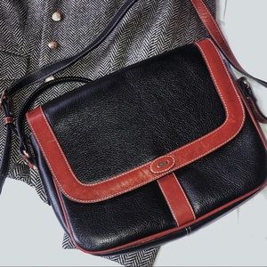 BALLY CROSS BODY PURSE AMAZING CONDITION